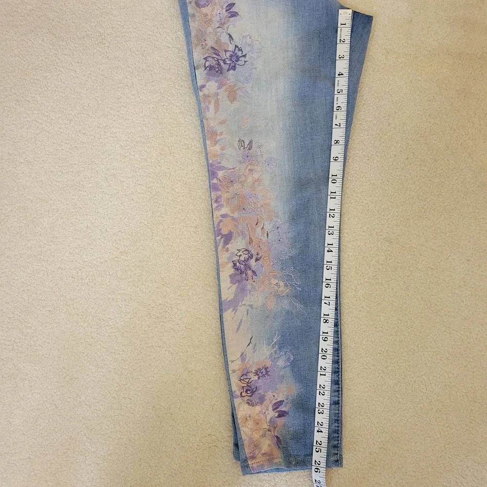 Bandolino mandie crop
